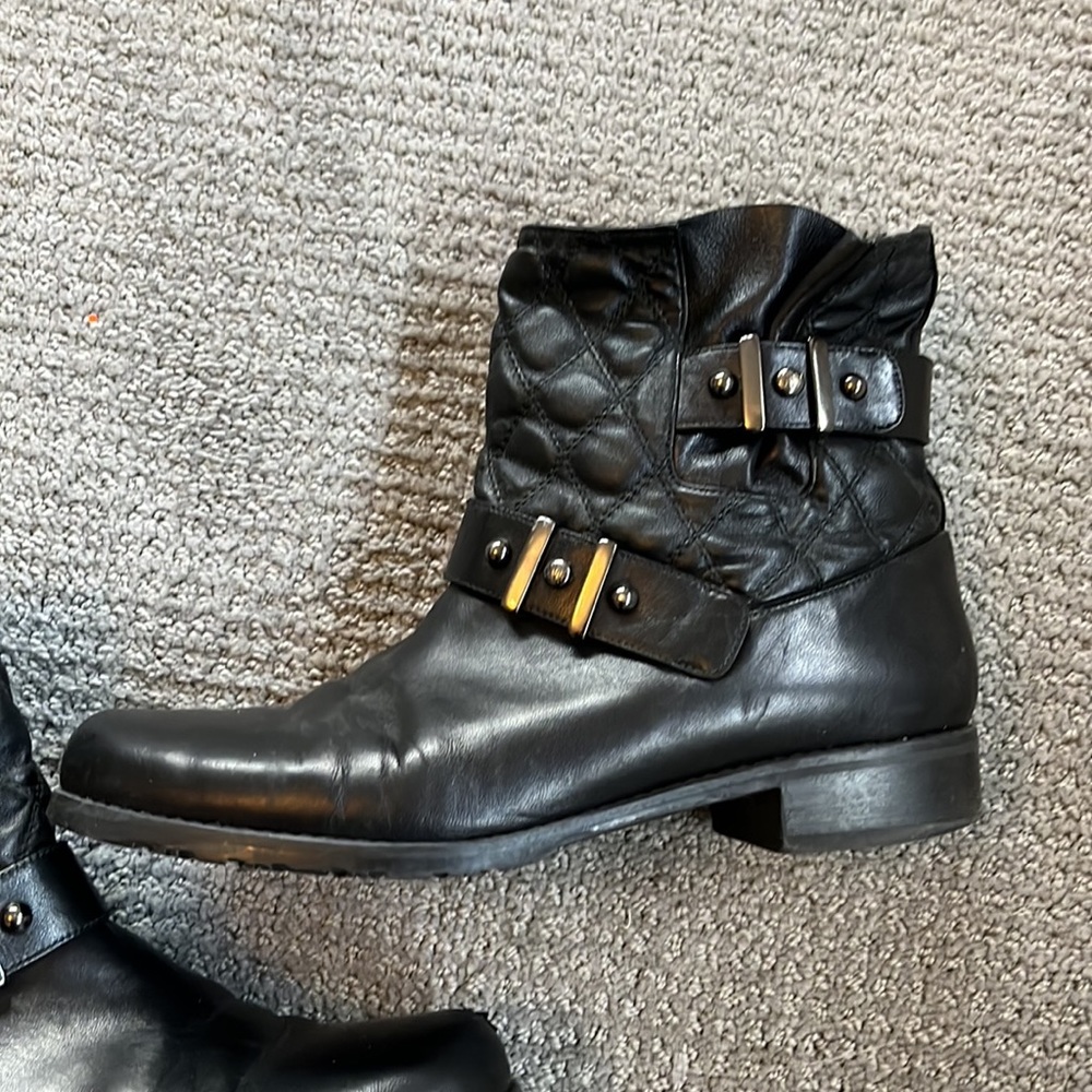 Stuart Weitzman Bootie. Size 8 1/2 - image 5